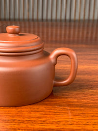 the teapot handle of the collectible teapot de zhong