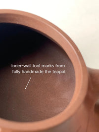Inner-wall tool marks from fully handmade the teapot