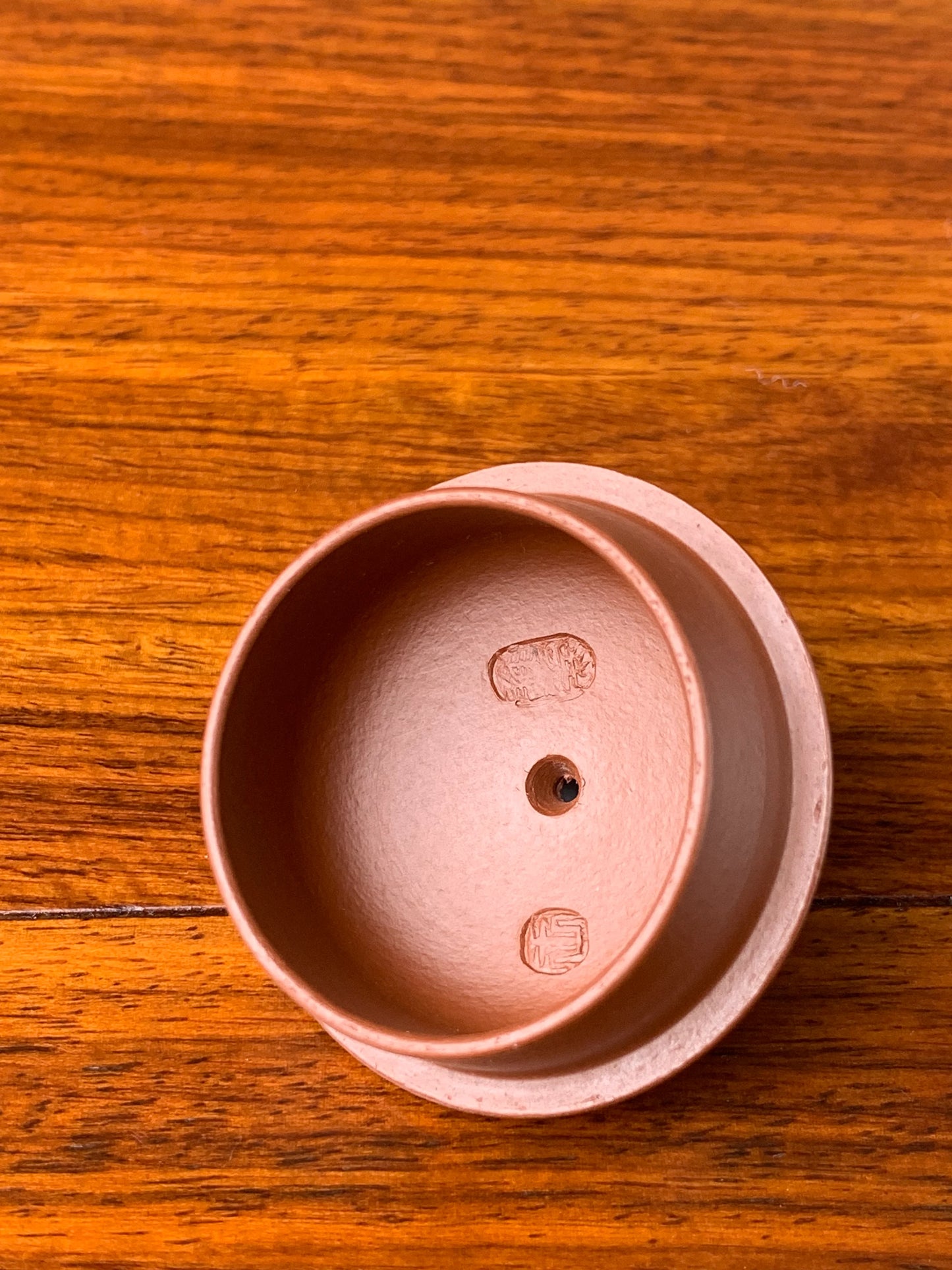 the inside mark of the yixing teapot artwork wen dan
