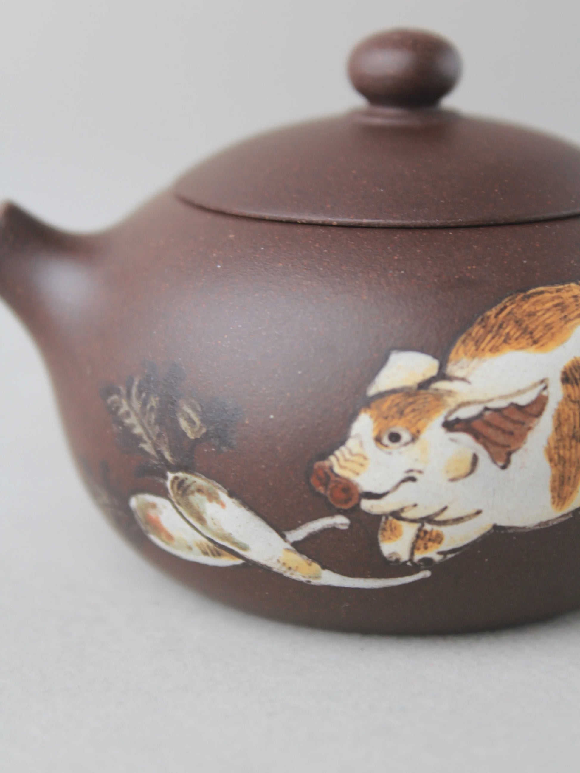 the detail of the xishi teapot