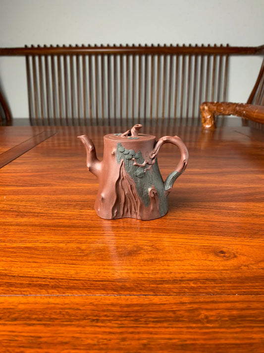 yixing teapot zisha pine tree on the table
