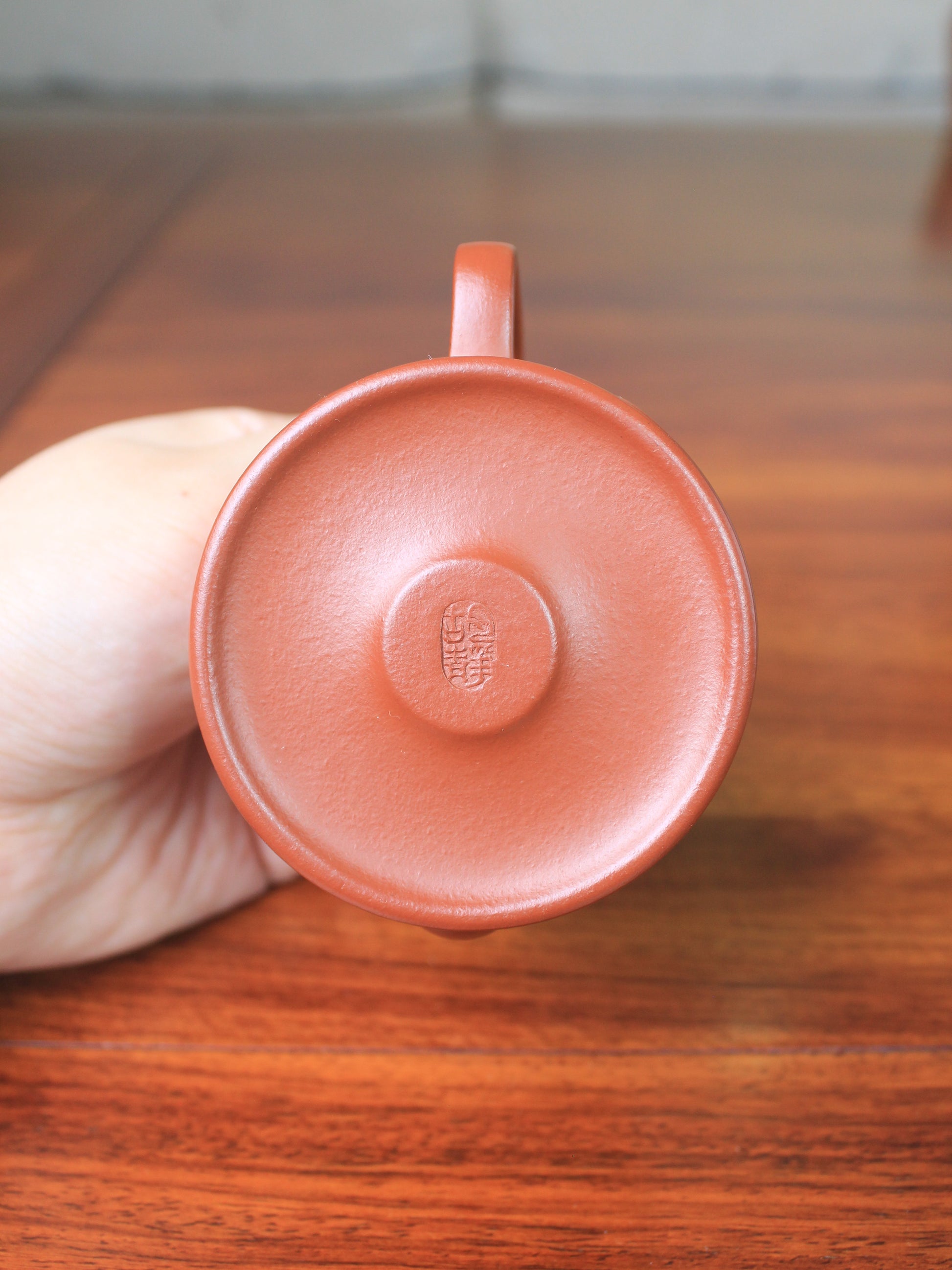 Bottom mark of the Vintage teapot, handmade with yixing clay by teapot artist 