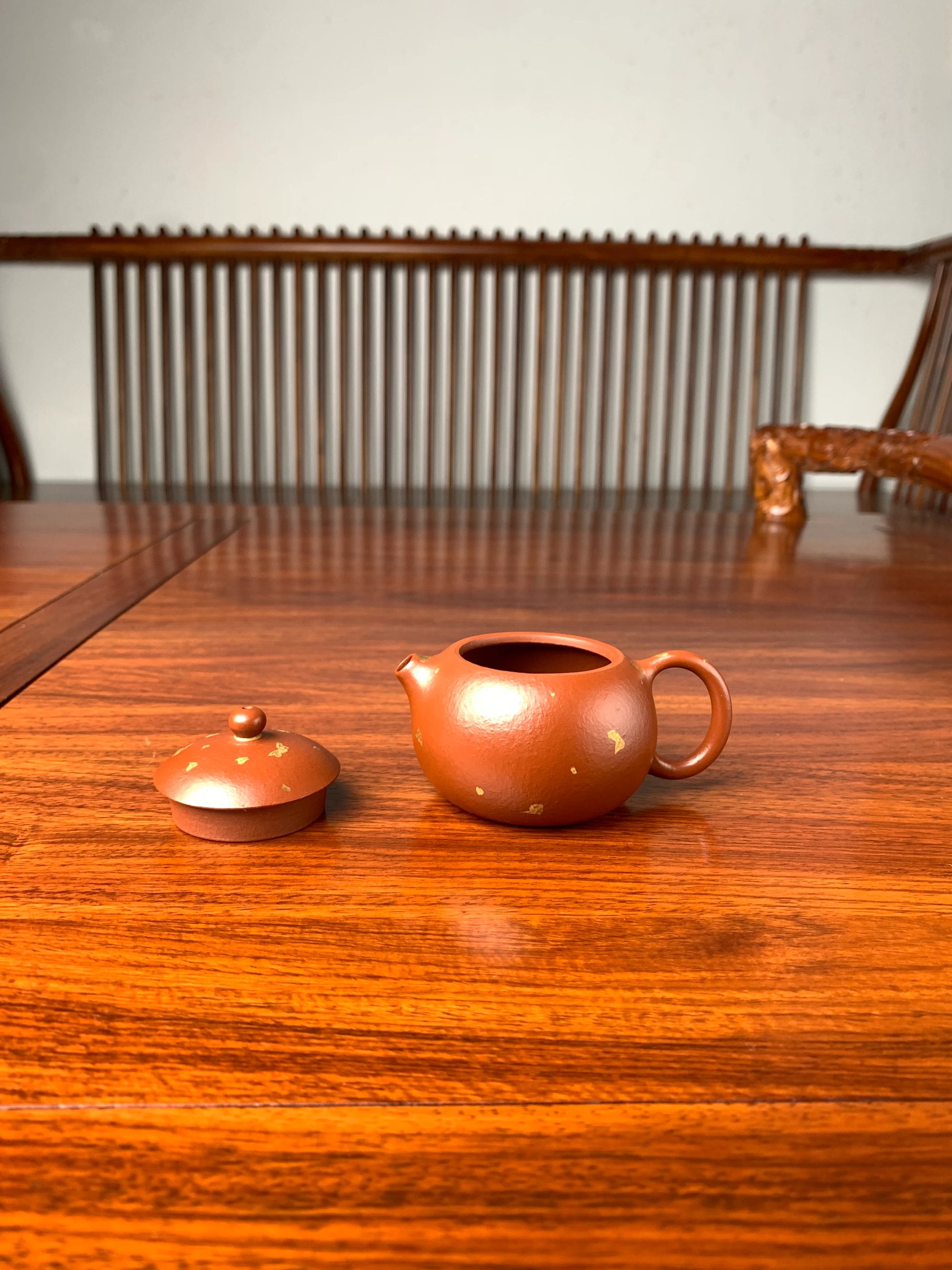 xishi yixing teapot on the table detail