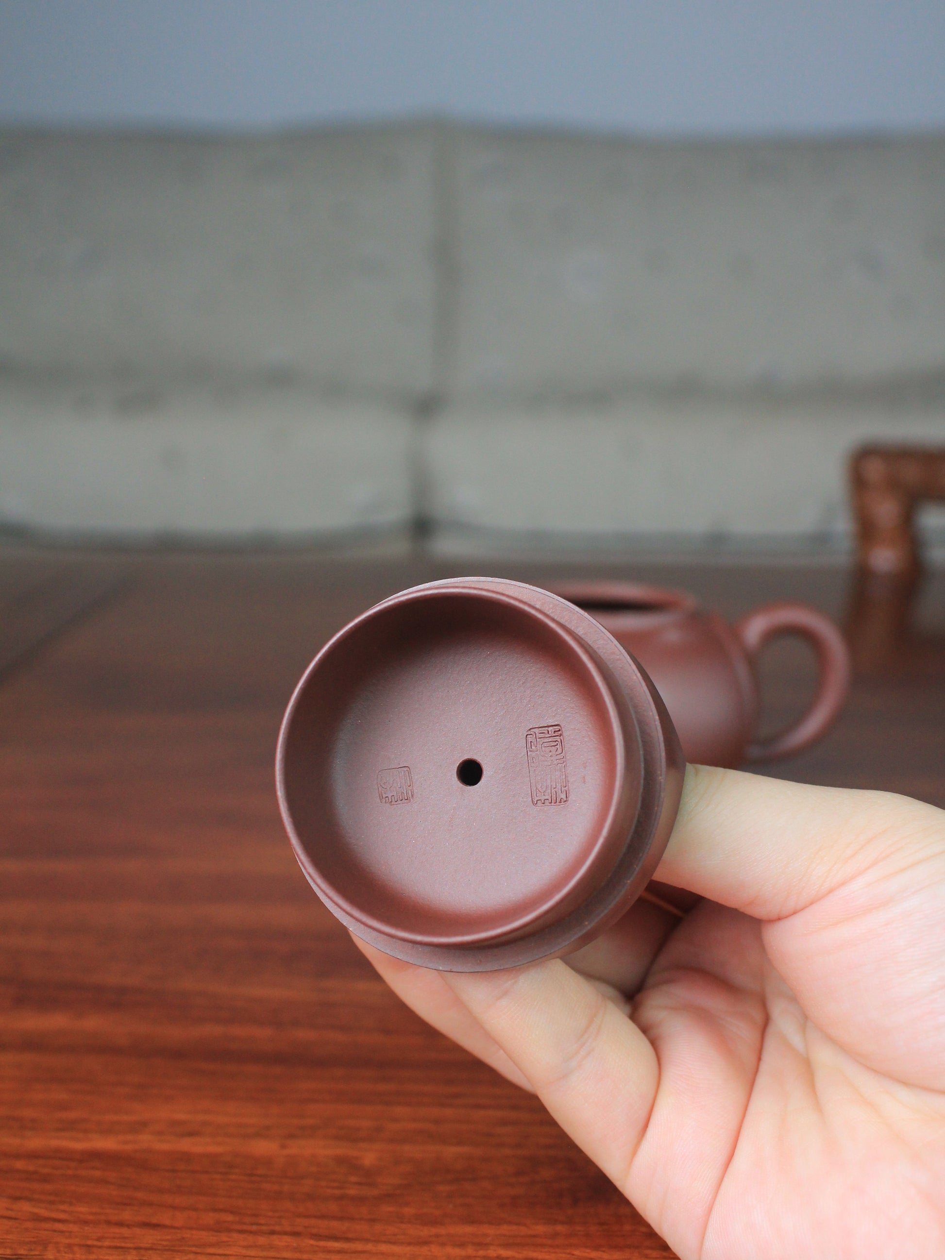 teapot mark in the lid