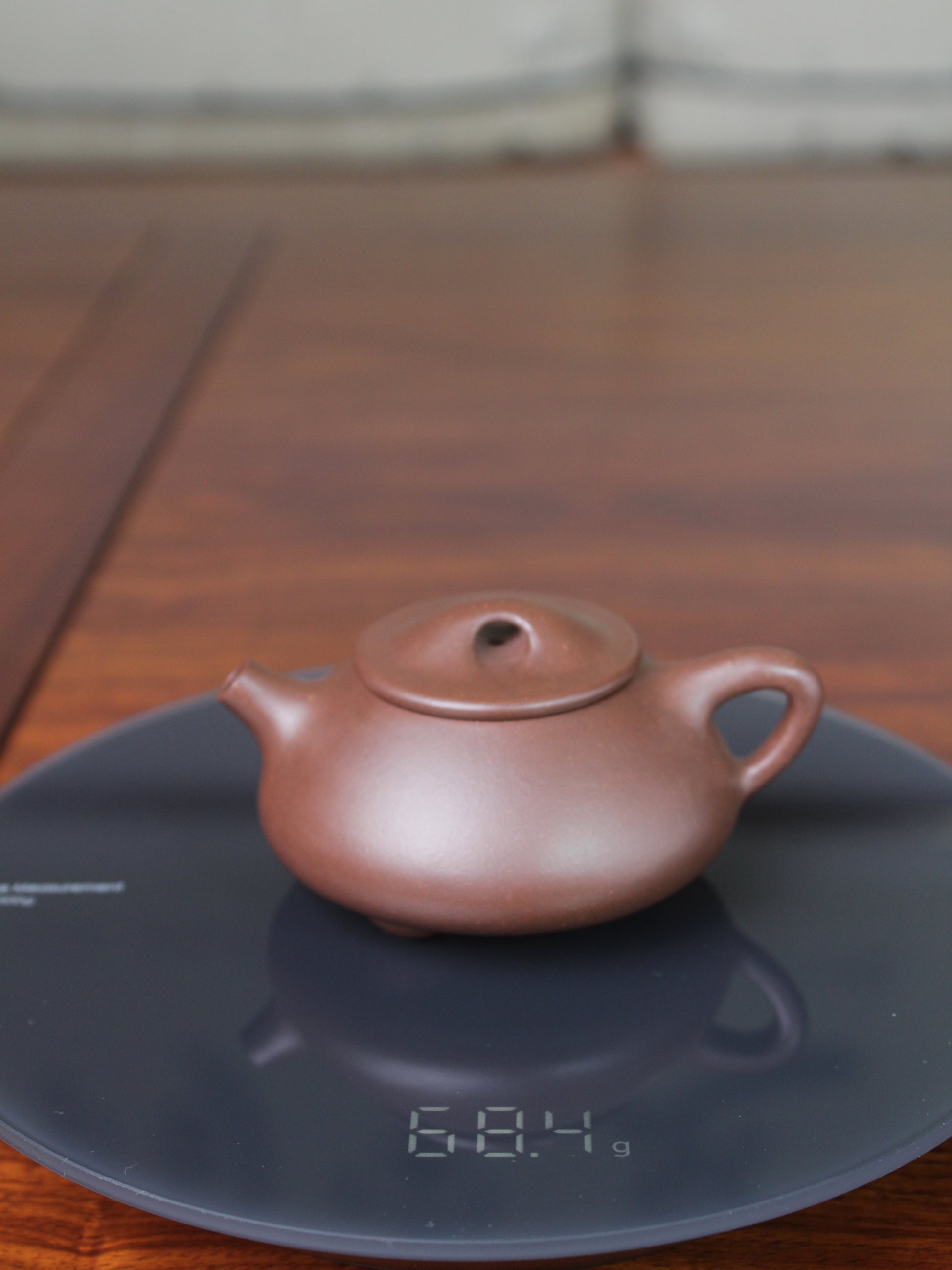 Weight of the Yi sing teapot shi piao fully handmade by teapot artist