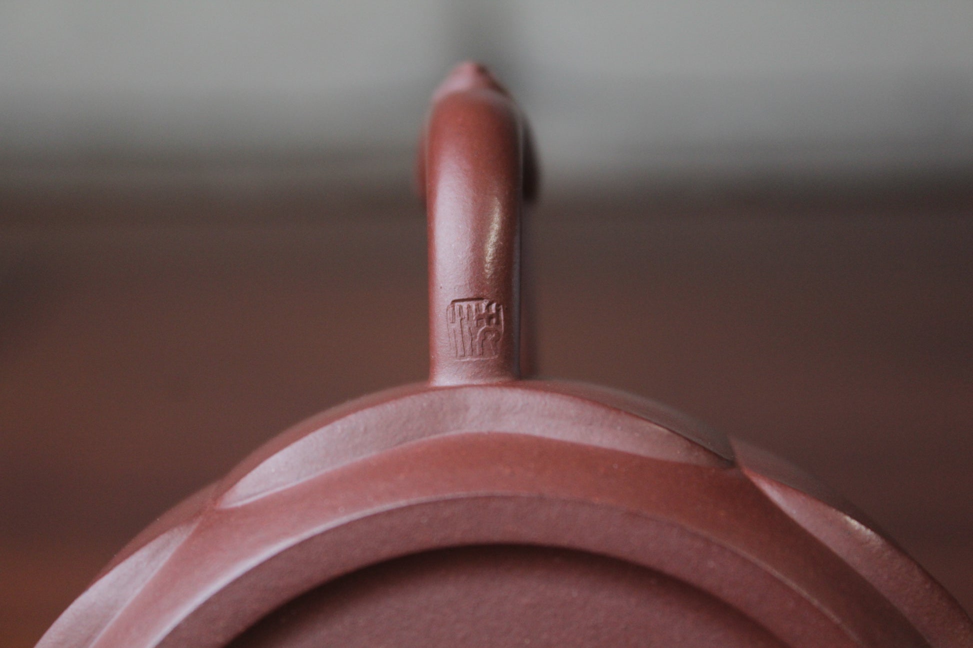 The handle mark of the yixing teapot