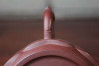The handle mark of the yixing teapot