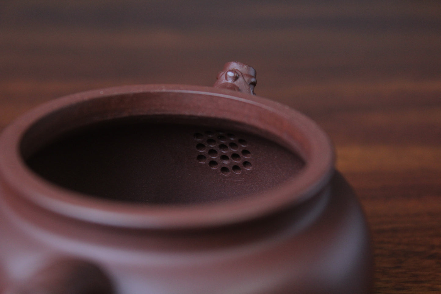 the filter of the yixing clay teapot