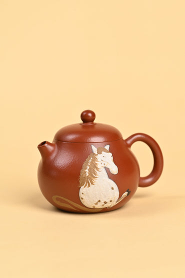 yixing tea pot, the horse for one person right