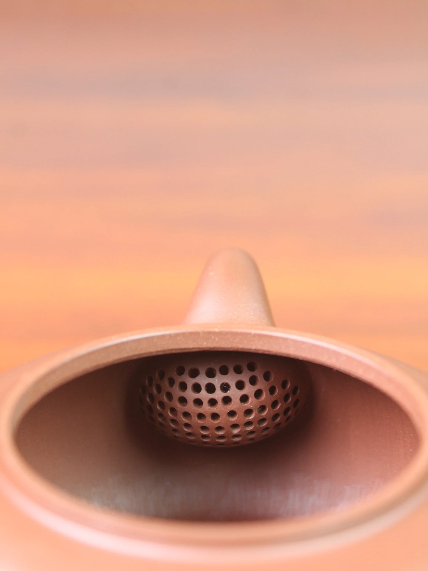 the filter of the yixing zisha teapot is good craftsmanship