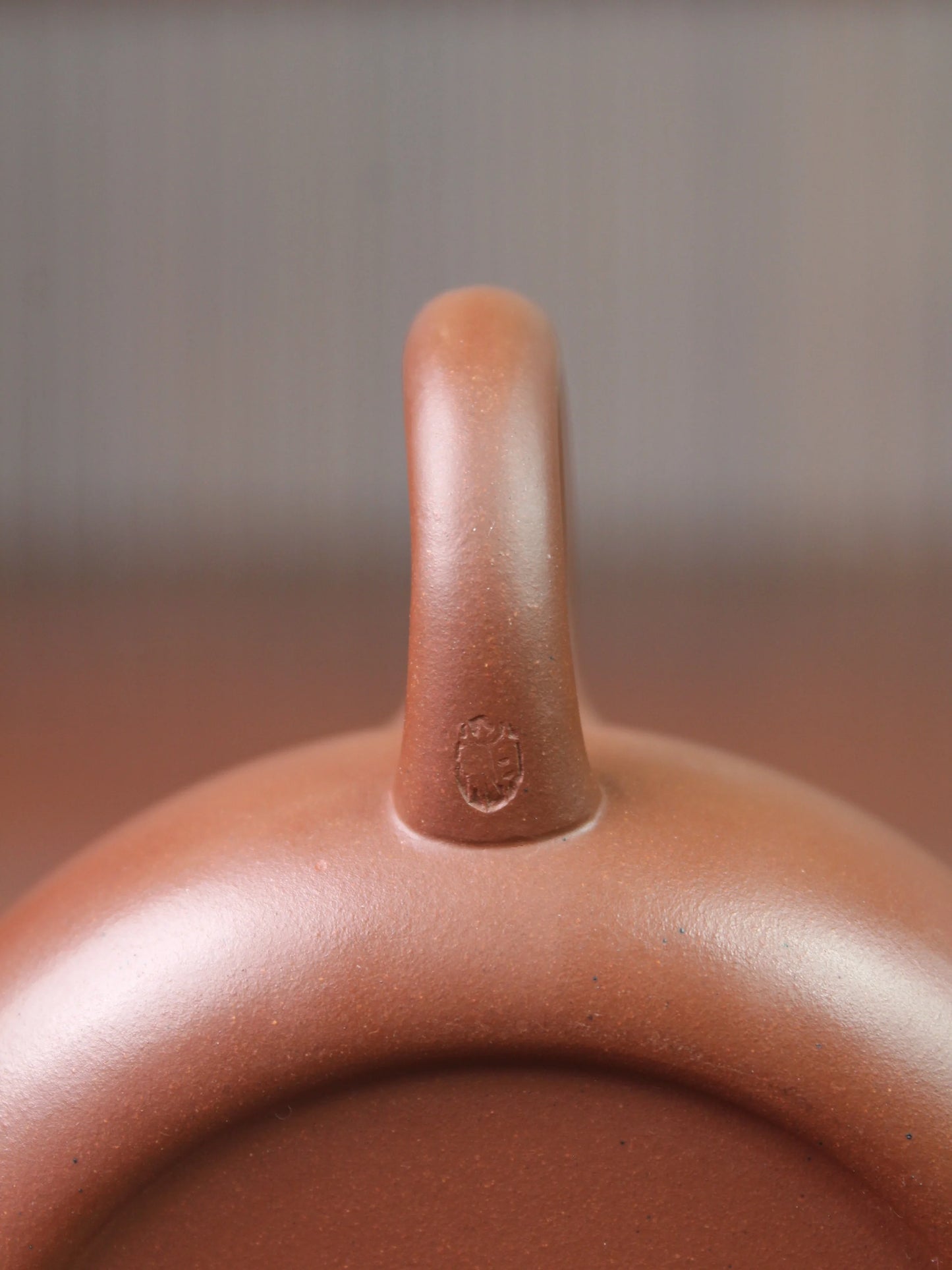 the yixing teapot mark on the handle