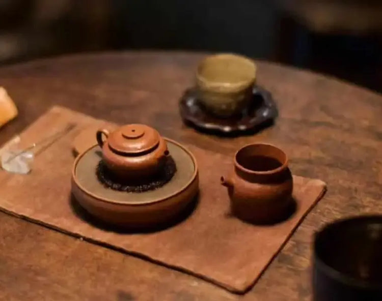 yixing zisha teapot on the table