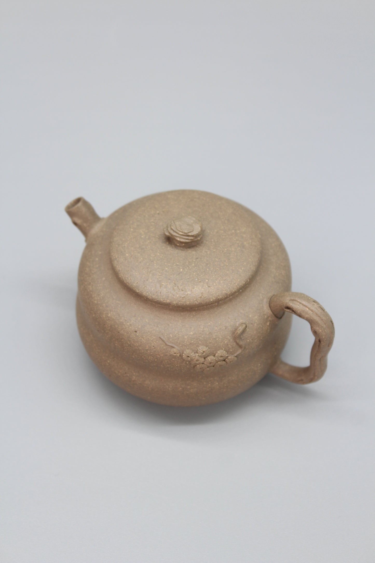 Artistic Yixing teapot details 3