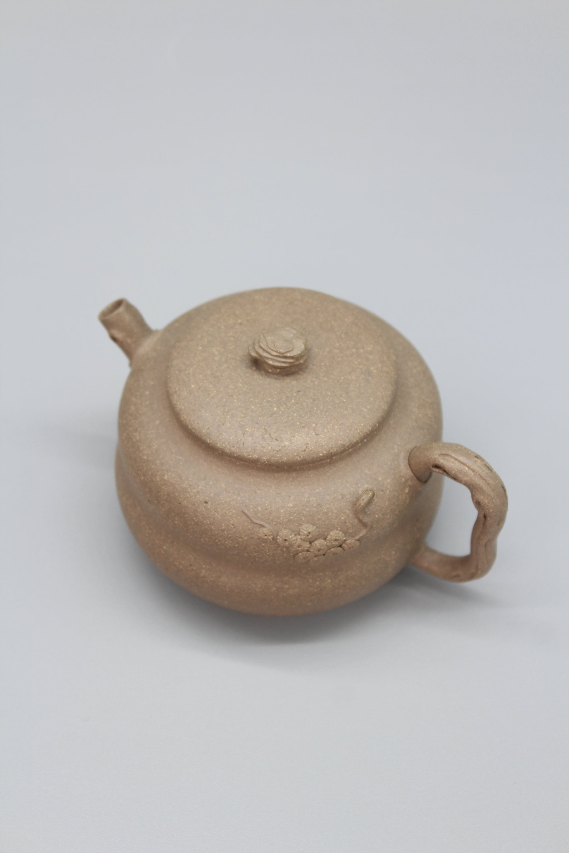 Artistic Yixing teapot details 3