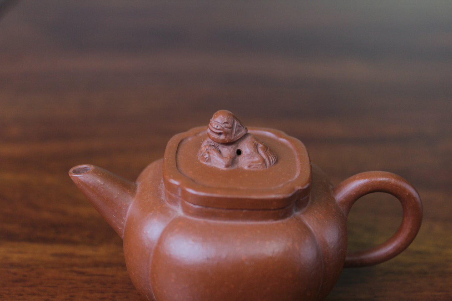 Lid of yixing teapot zhu ni shi qiu
