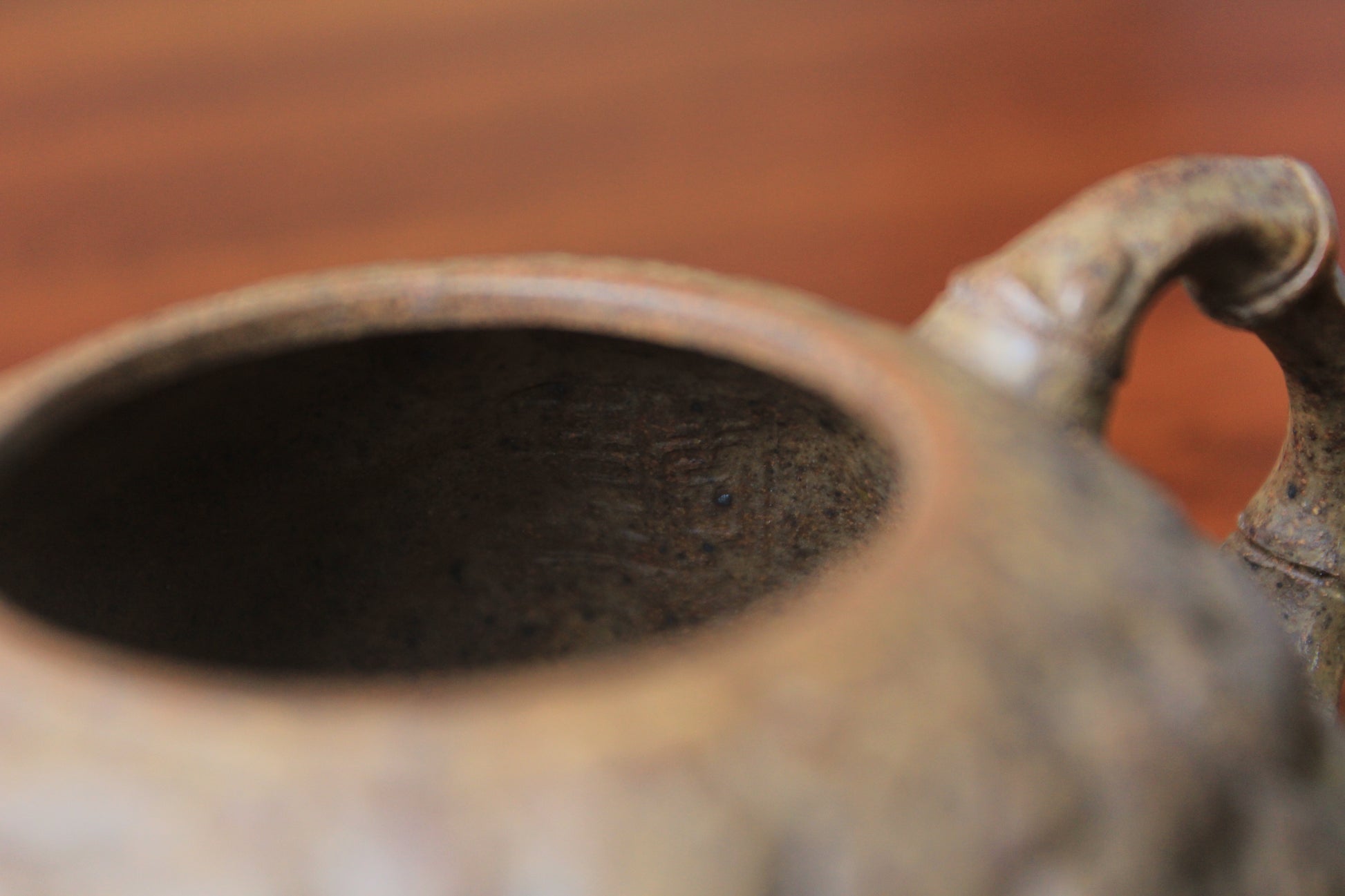 the inside mark of yixing teapot gong chun fully handmade with purple clay