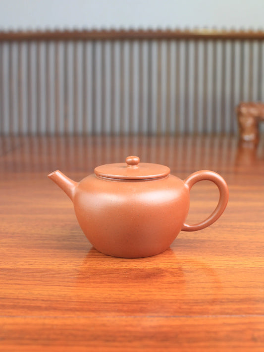 yixing clay teapot shui ping on the table
