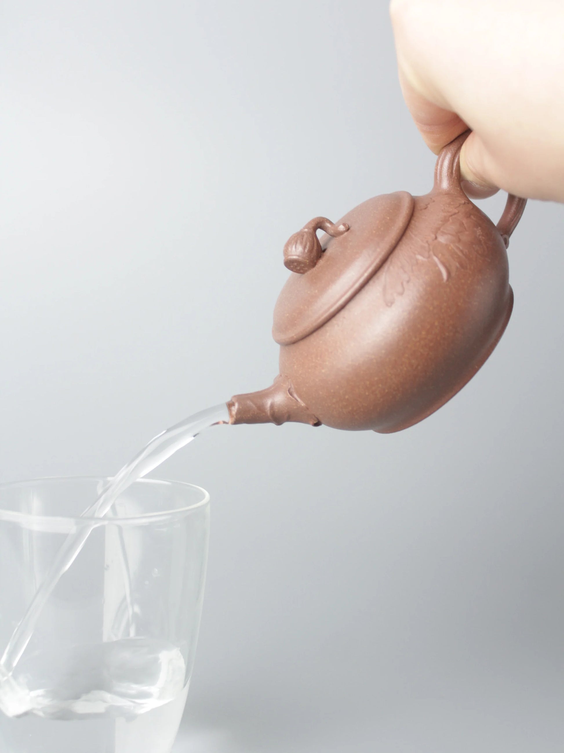 the perfect pour of the yixing teapot lotus