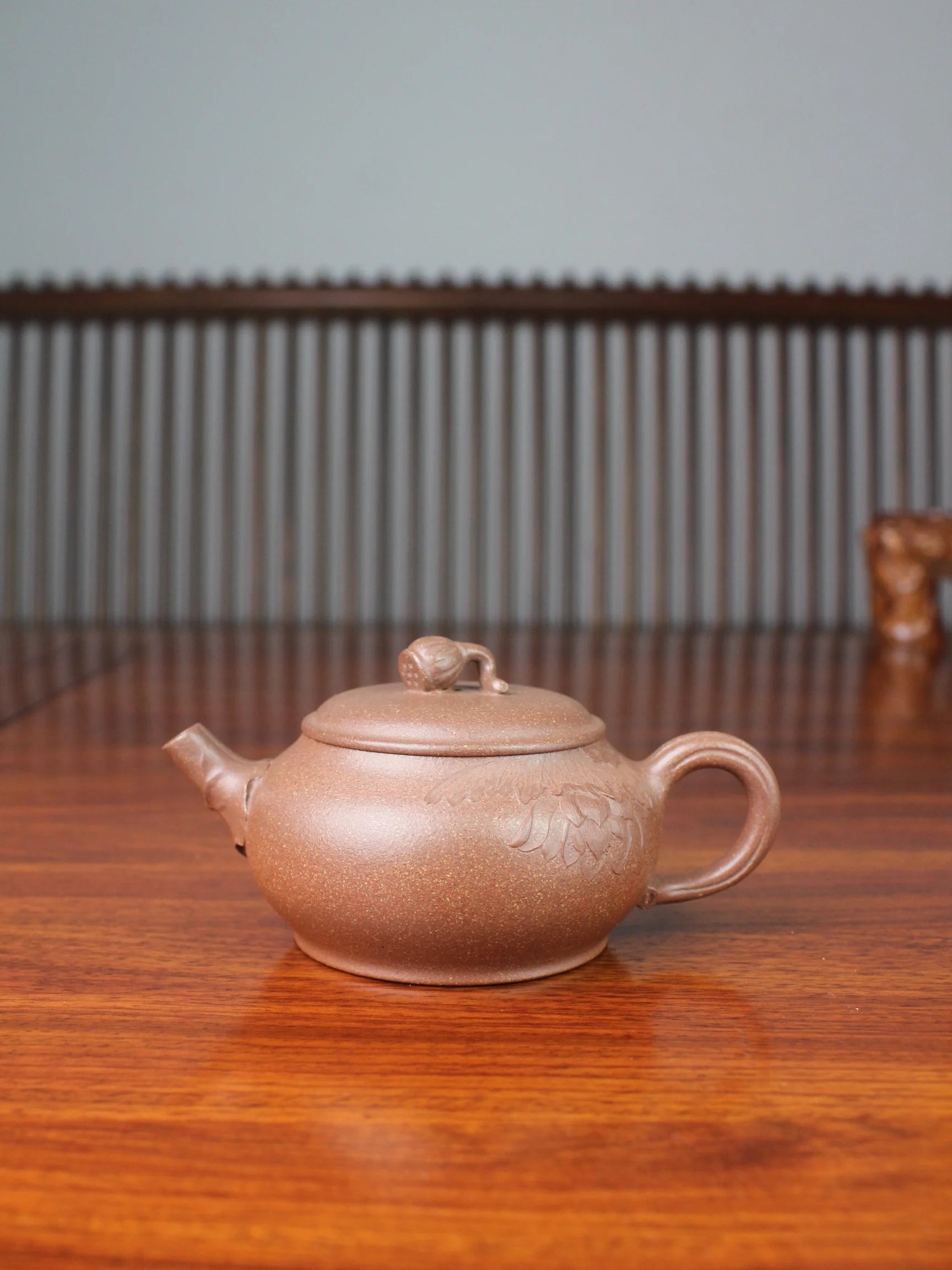 yixing teapot named lotus fully handmade by teapot artist Pan yueping