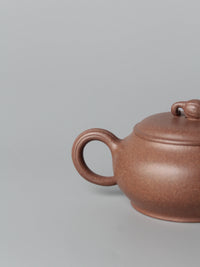 Yixing teapot handle side view