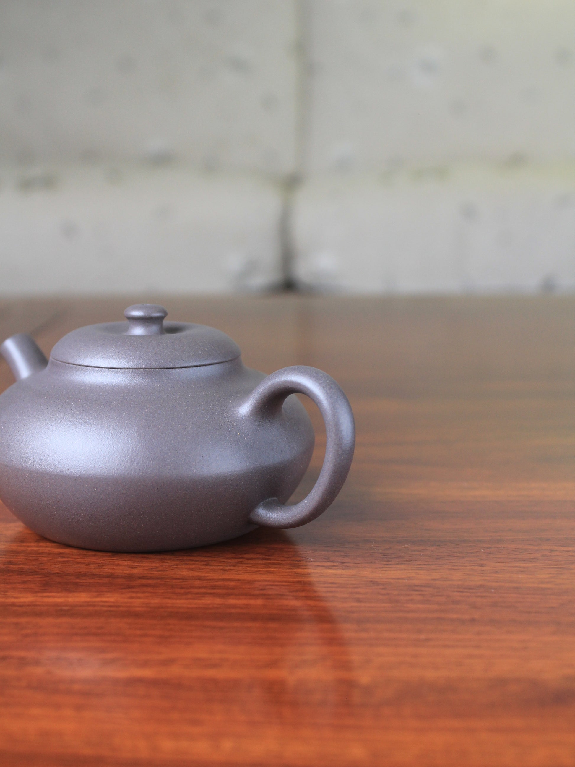 Right of the yixing teapot handmade named he huan