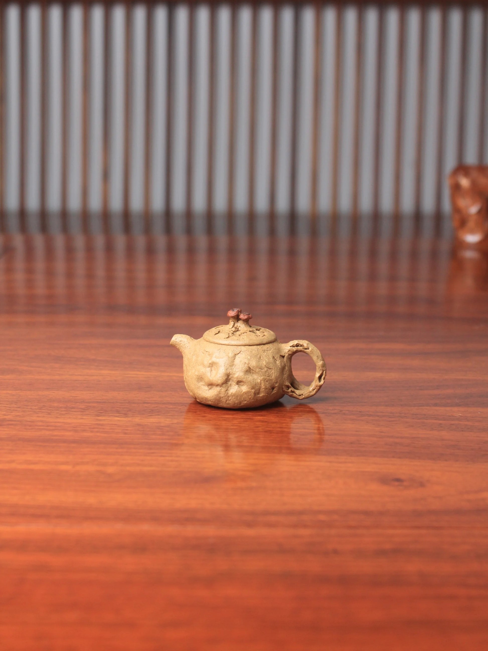 This is a small gongchun yixing teapot for gongfutea