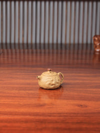 right view of  the small gongchun yixing teapot for gongfutea