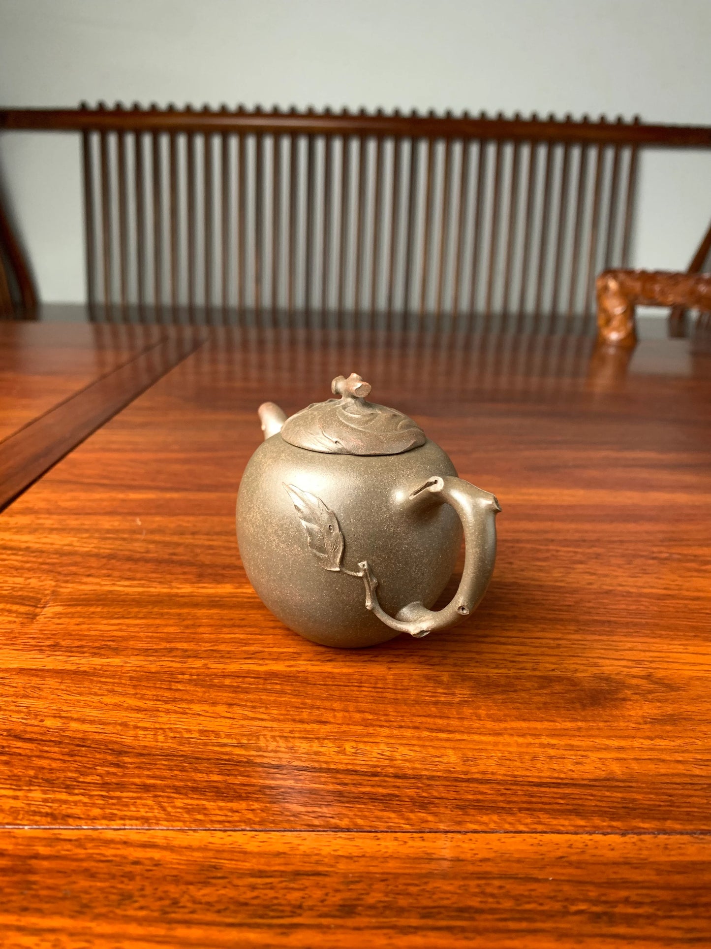 the yixing teapot handmade with duanni clay