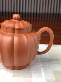 Details of the yixing teapot handle