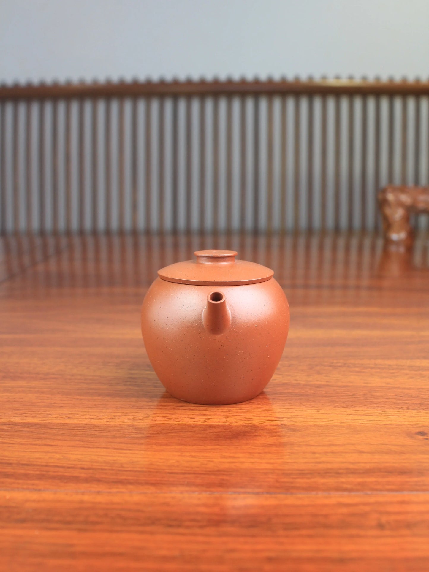 Yixing teapot Ju Lun handmade with Zisha clay-front view