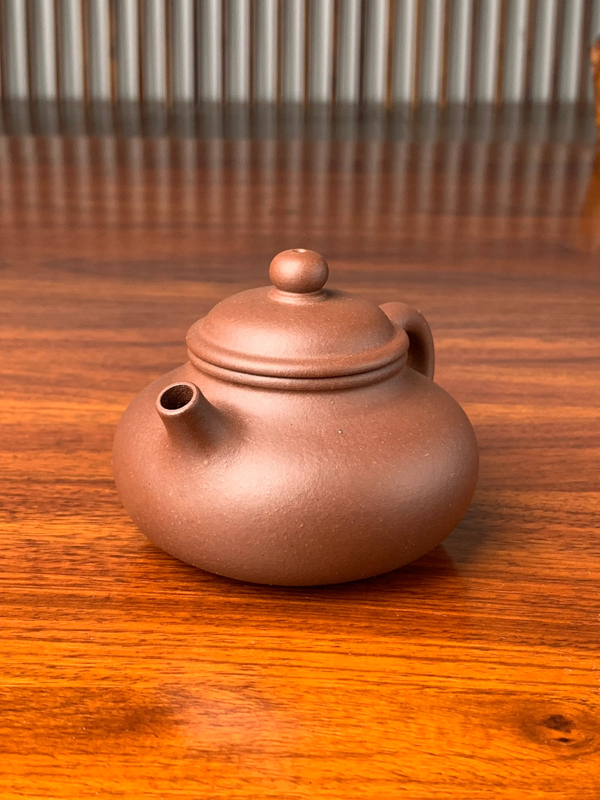 the right view of yixing zisha clay teapot rong tian handmade with zi ni