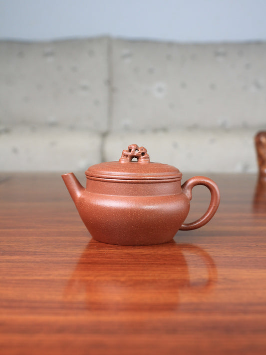 yixing zisha teapot handmade by teapot artist