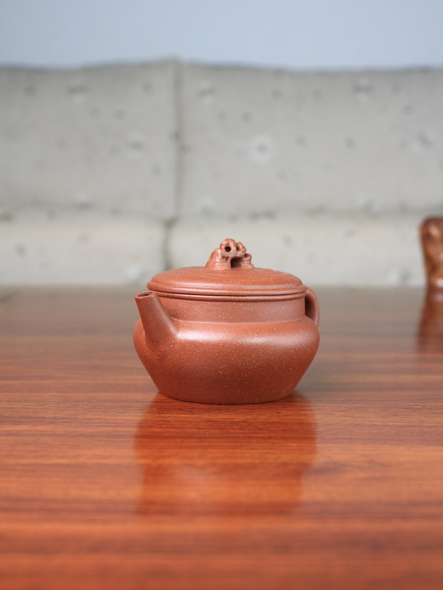 Right of yixing zisha teapot handmade by teapot artist