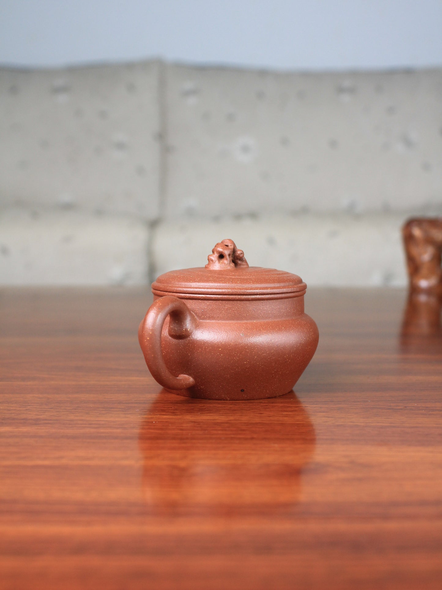 yixing zisha teapot on the table