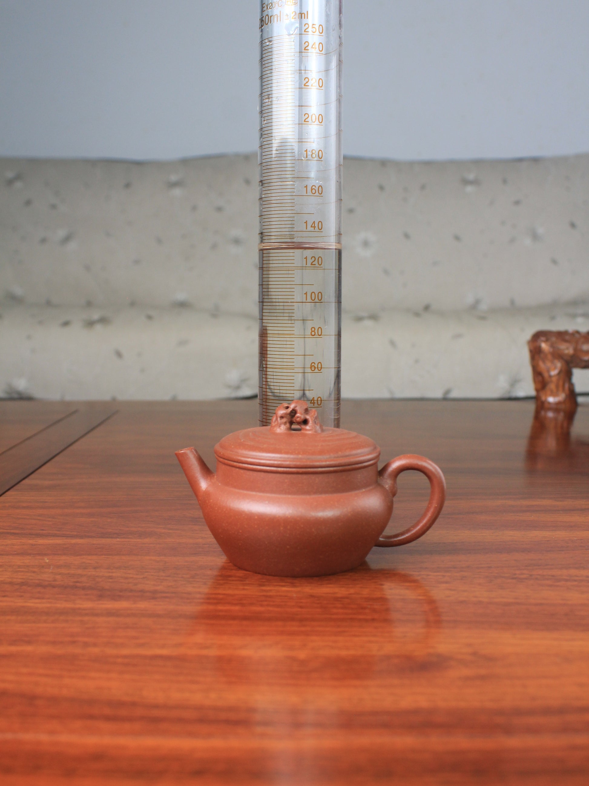 Medium size yixing zisha teapot