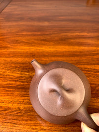 yixing zisha teapot shi piao front viiew