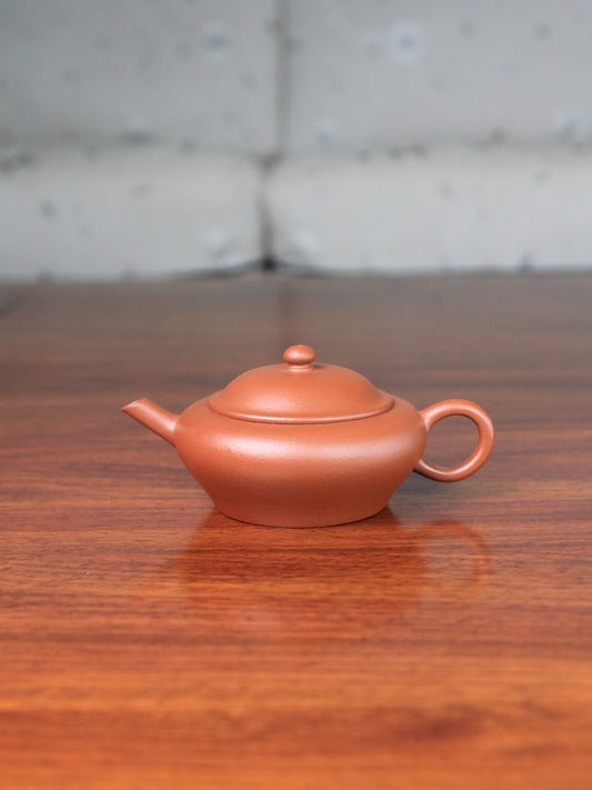 Small zhuni teapot on the table