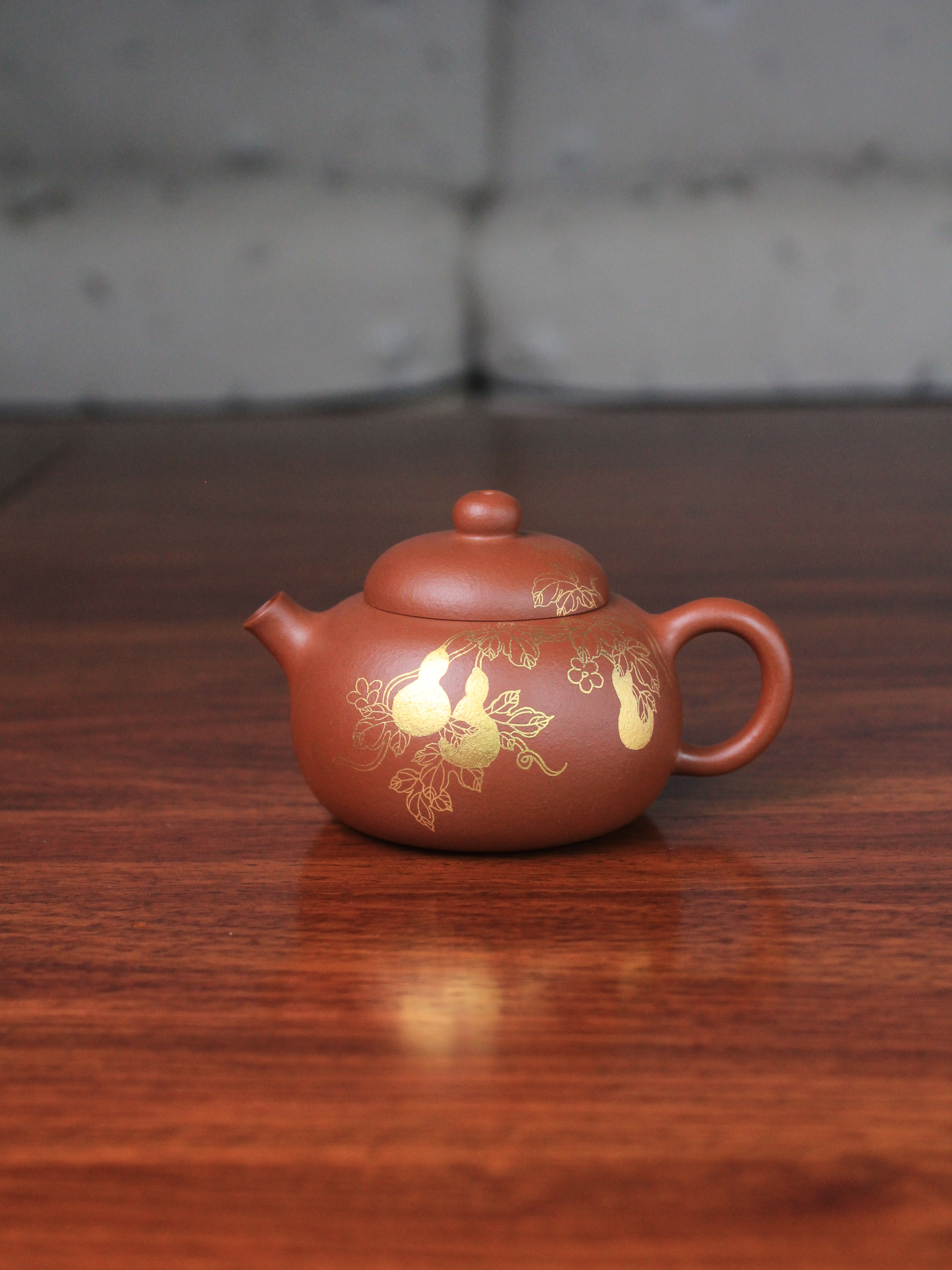 zhuni teapot from zisha art gallery on the table