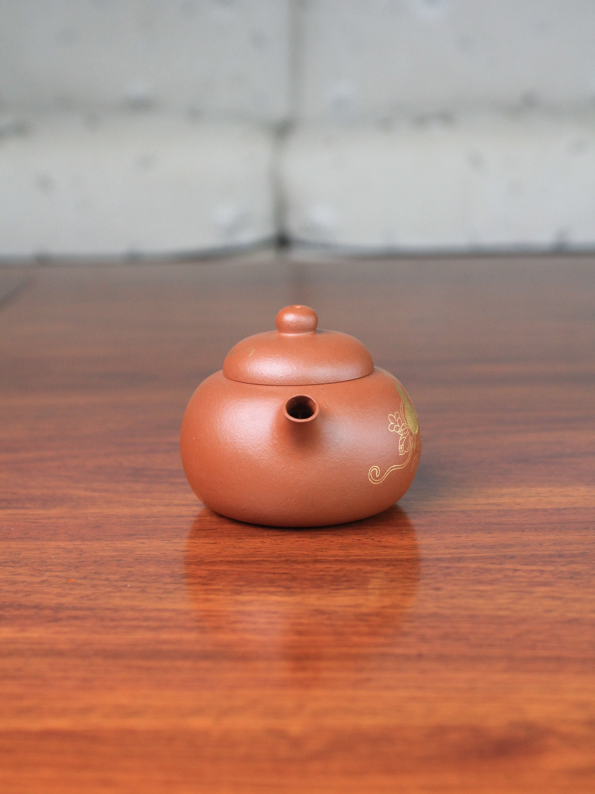 spout of the zhuni teapot
