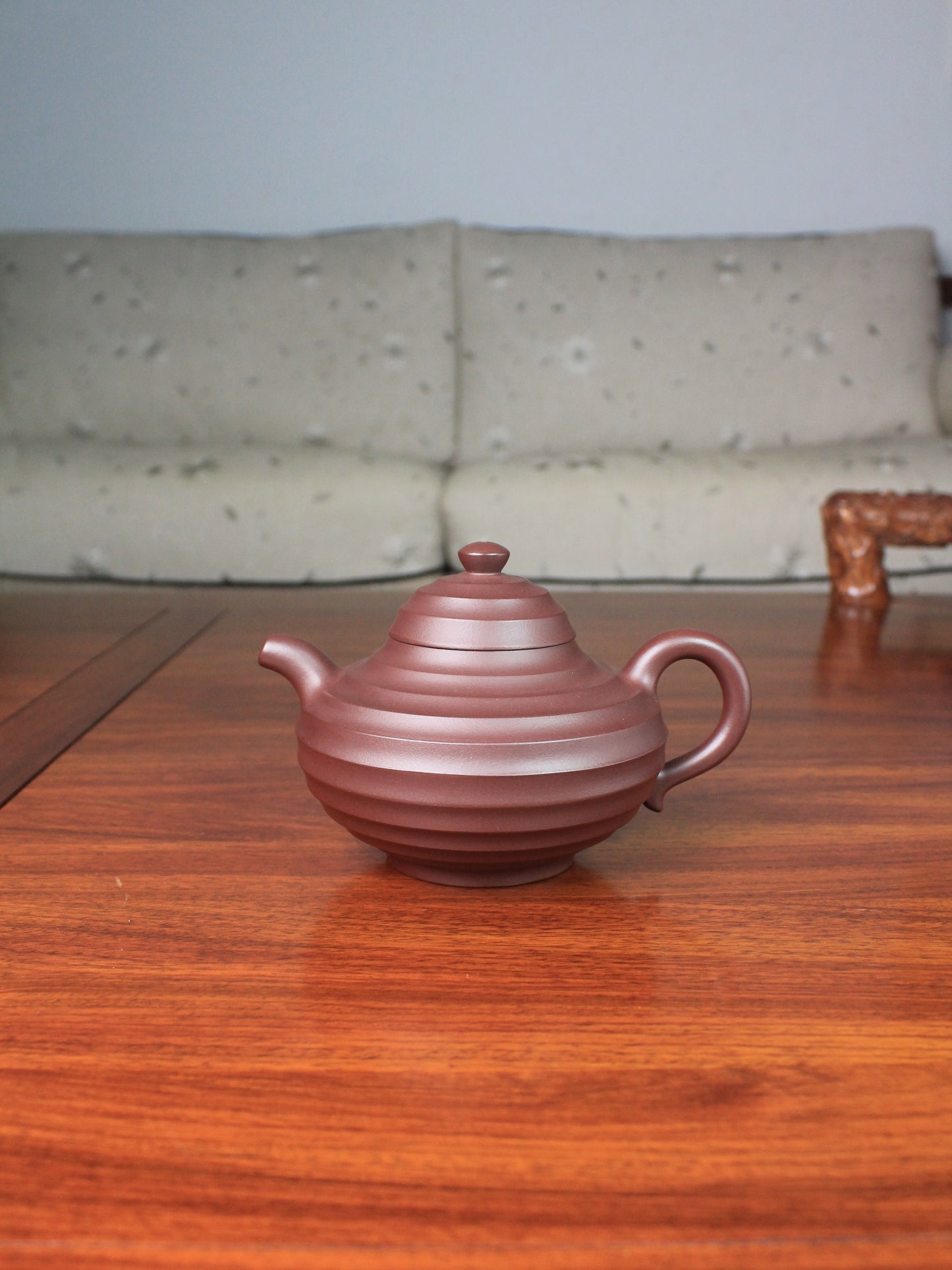 zi sha hu on the table