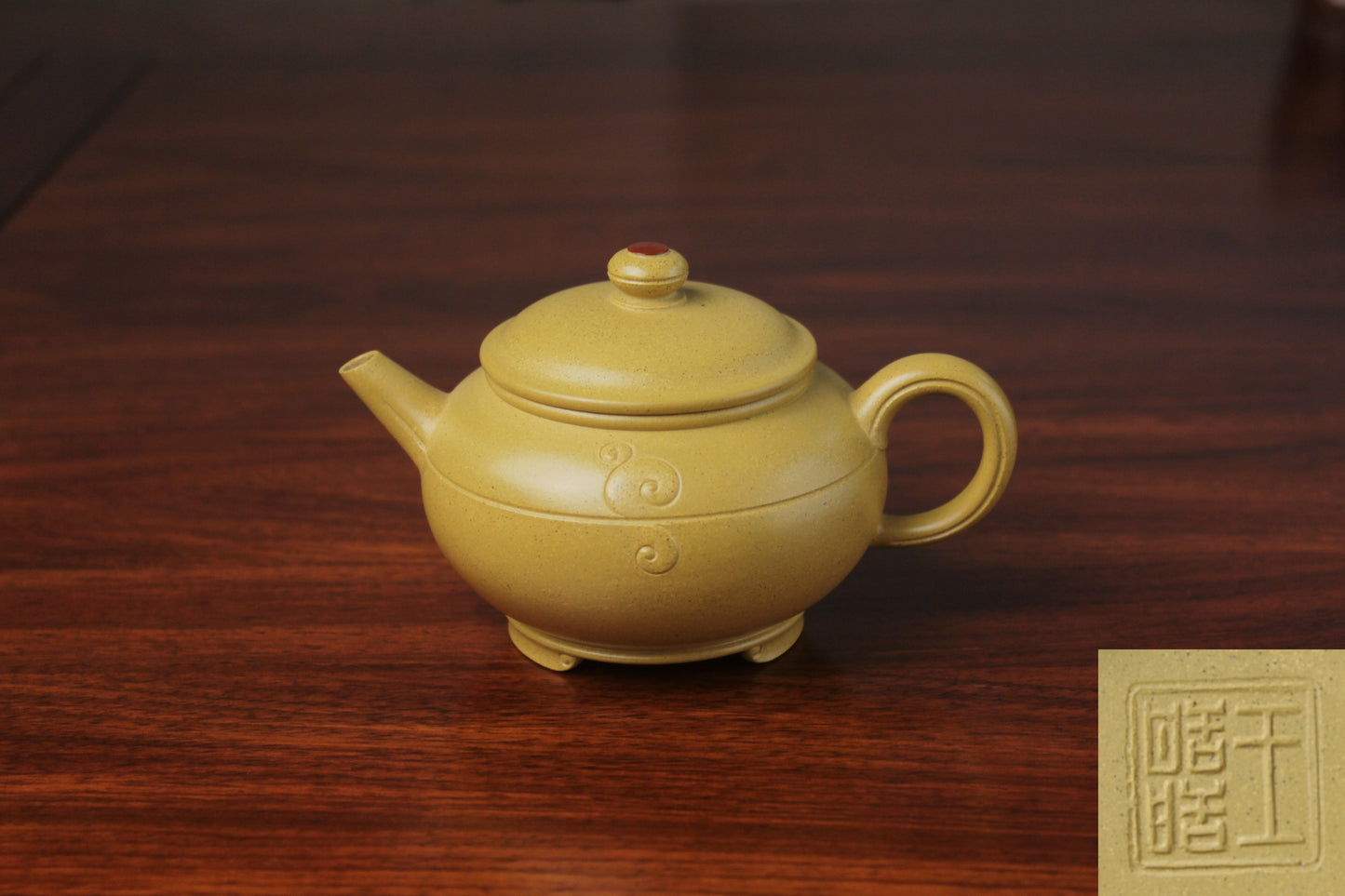 the mark detail of zisha teapot, handmade with purple clay from teapot art zisha art gallery 