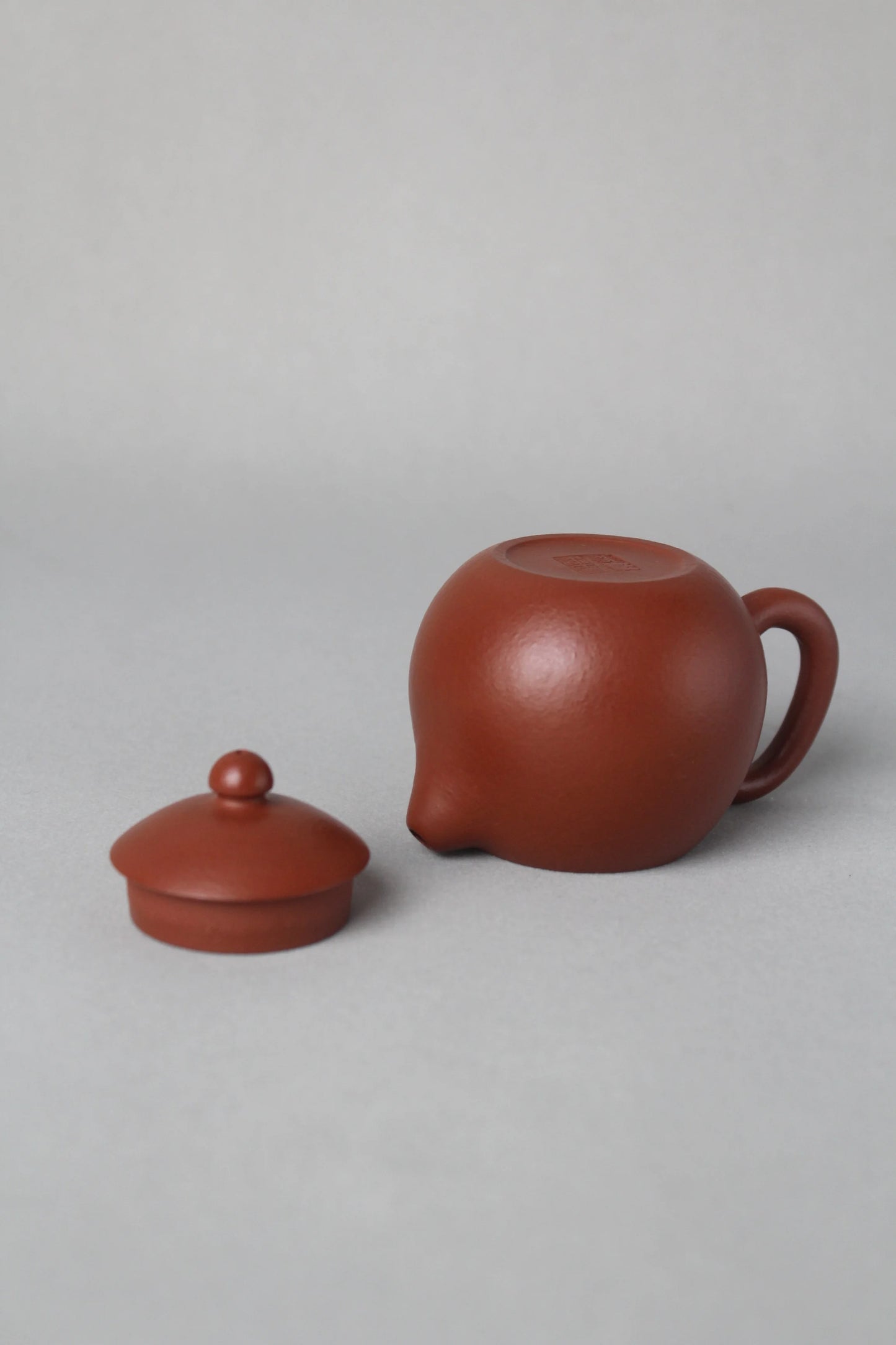 the small dragon egg zisha teapot side view