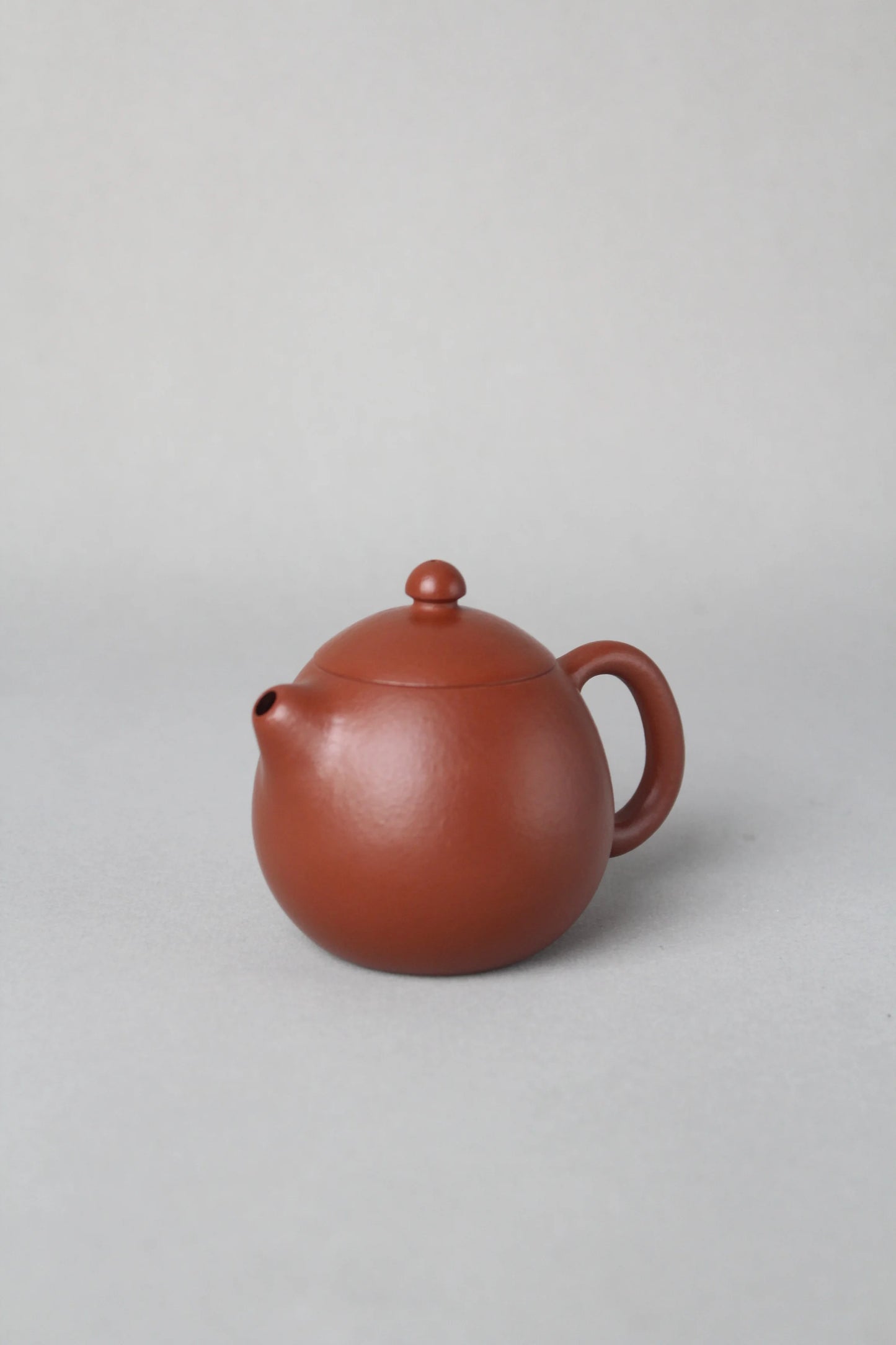 right view of the cute small dragon egg zisha teapot
