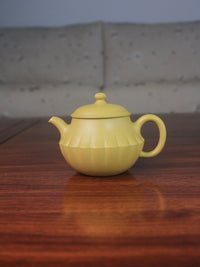 zisha teapot handamde with authentic yixing clay