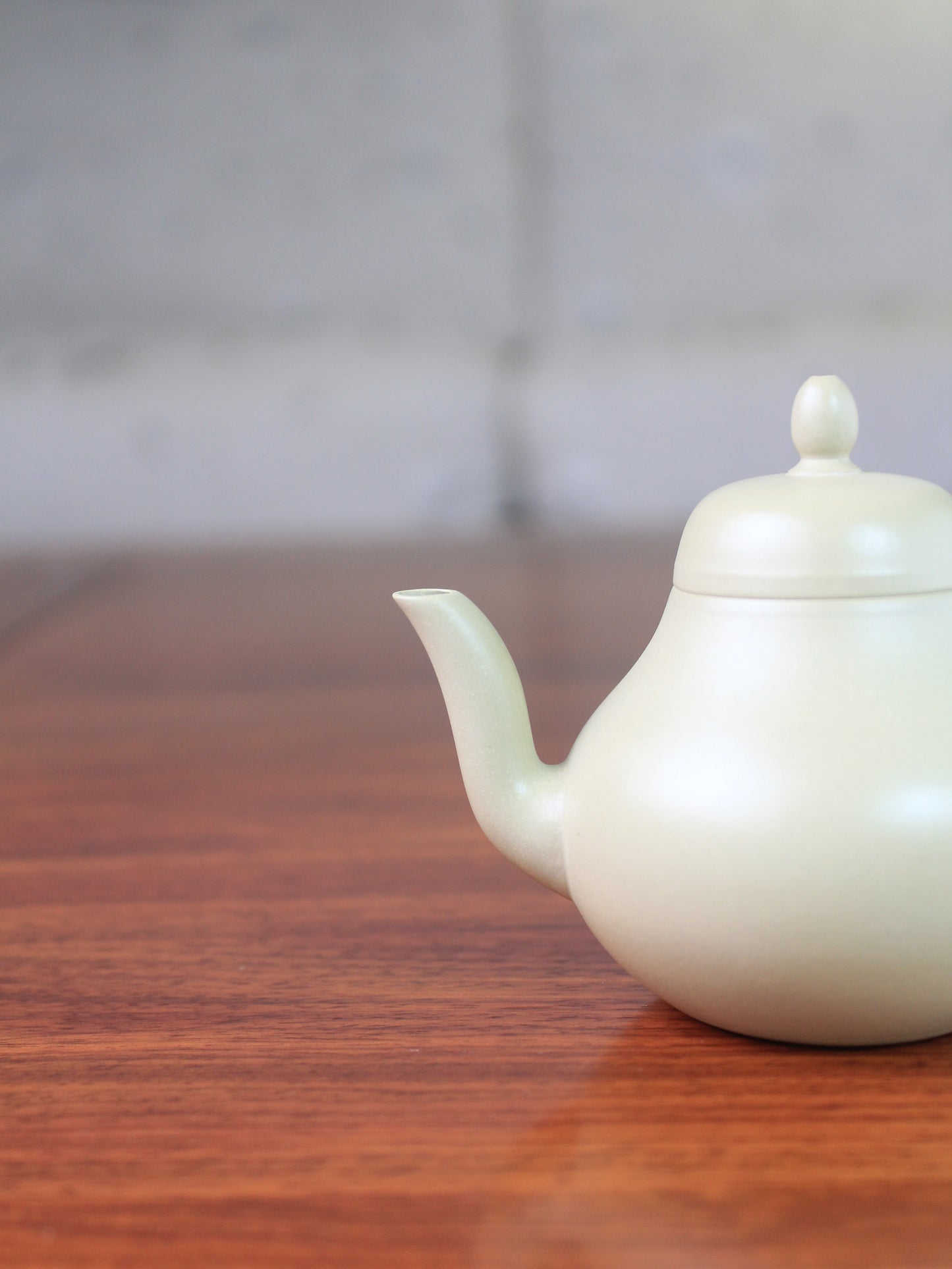 spout of the zisha teapot si ting