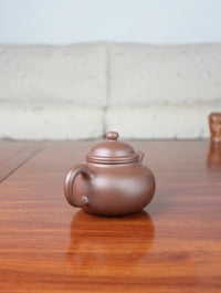 details of zisha teapot rong tian