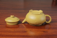 the bottom detail of the zisha teapot, handmade with purple clay from teapot art zisha art gallery 