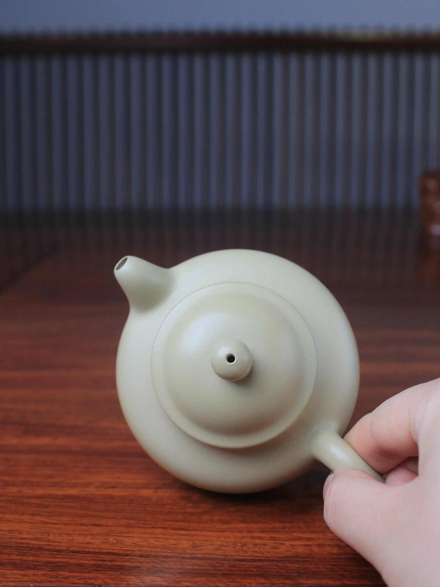 Benshan Lüni zisha teapot named lian zi - top view