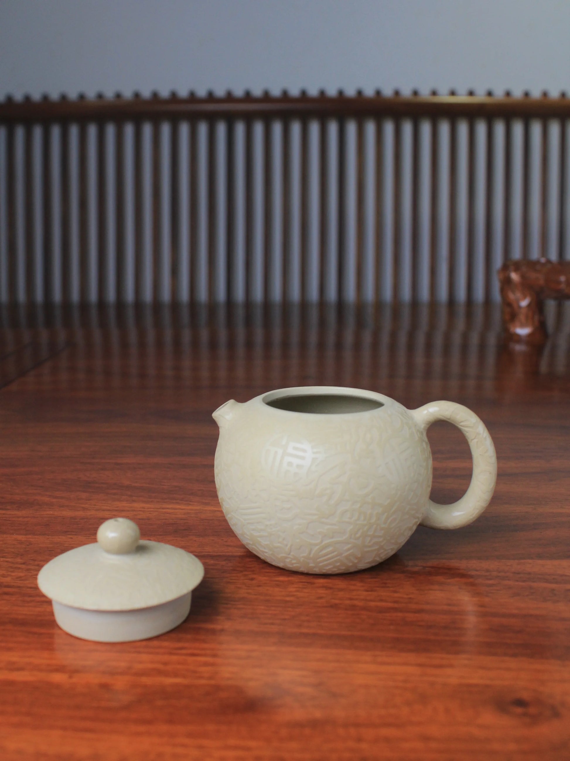 zisha teapot handmade specially for loose leaf tea - details