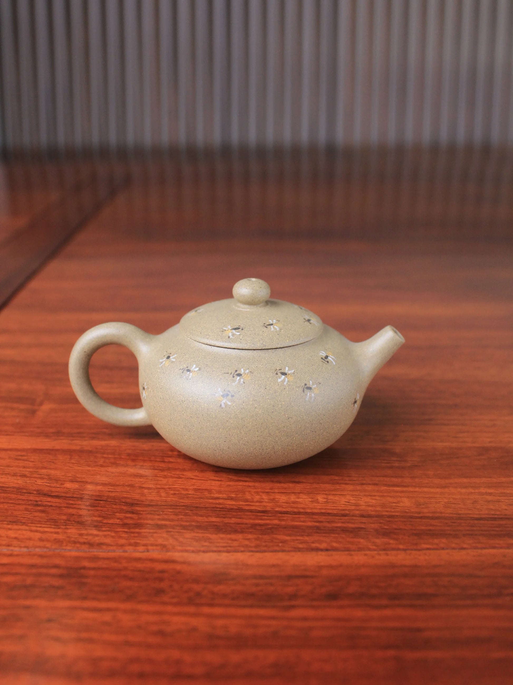 small yixing zisha teapot suitable for gongfutea - back view